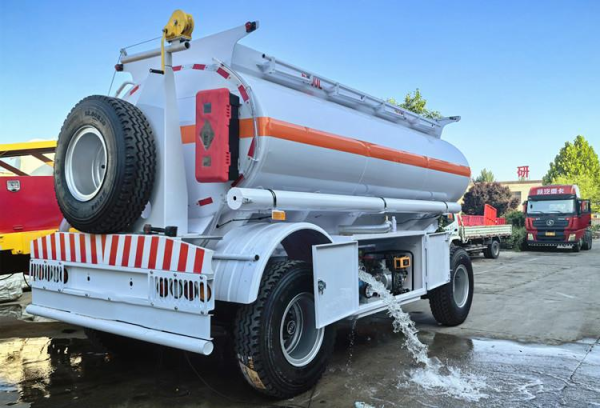 10000 Liters Drawbar Fuel Tanker - 图片 3